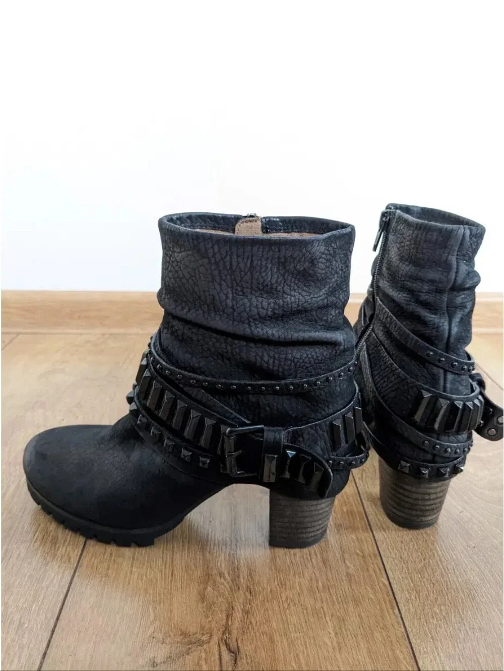 $995 Kennel Und Schmenger Black Leather Studded/Straps Ankle Boots 7/8